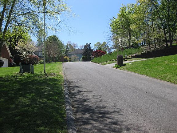 5th image of Northmont Dr NE