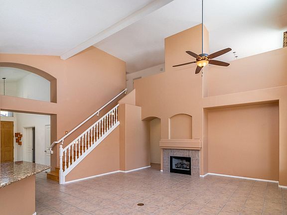 3rd image of 3081 E Doral Dr