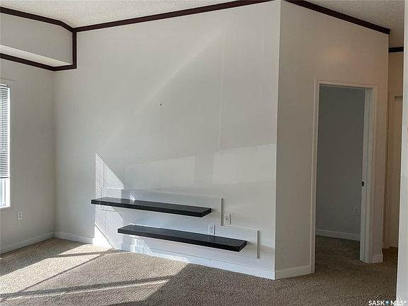 4th image of 55 Borden Cres Unit 13