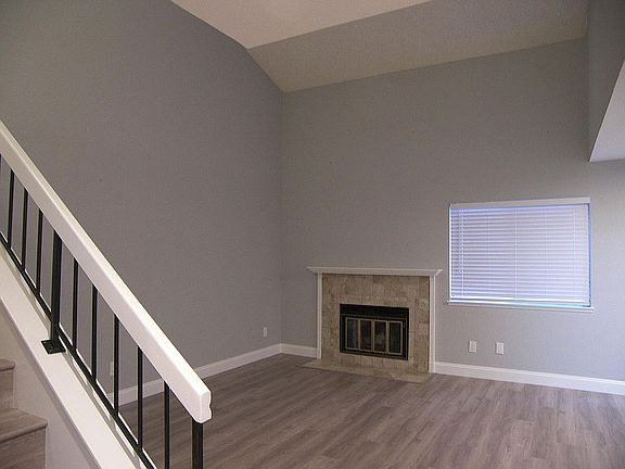 4th image of 4948 Red Creek Dr