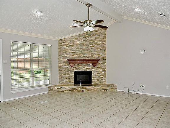 3rd image of 10310 Ivy Oaks Ln