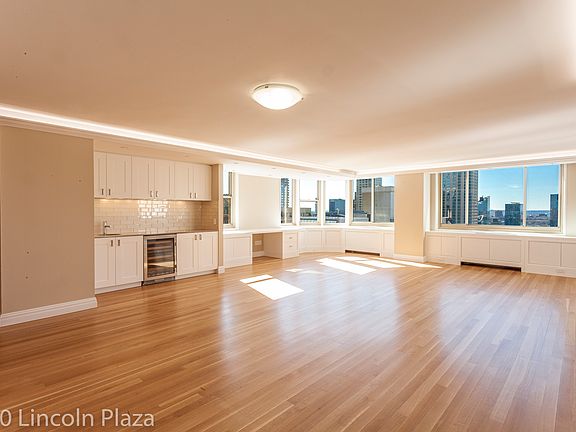 2nd image of 30 W 63rd St #31MNO