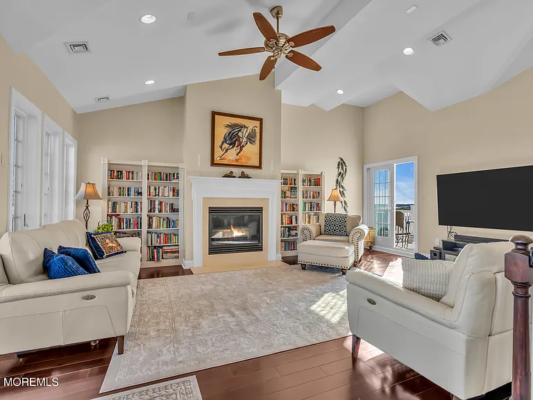2 Tradewinds Ln — Photo 10