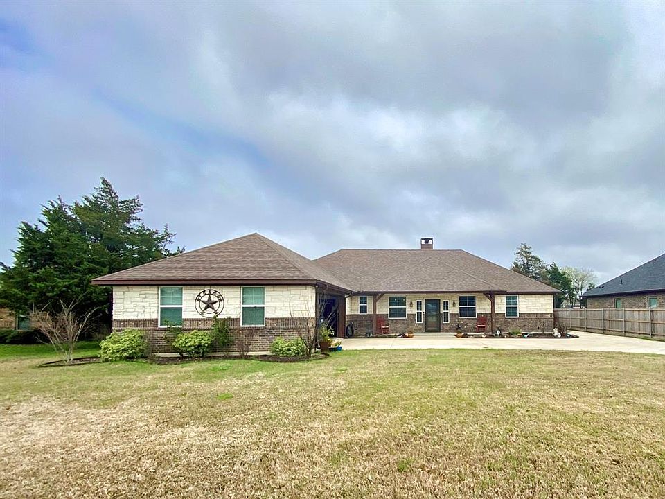 1st image of 128 Meadow Glen Dr