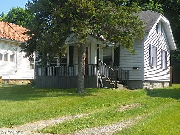 2nd image of 452 Eastwood St