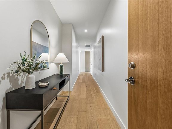 4th image of 44 East Ave #1407