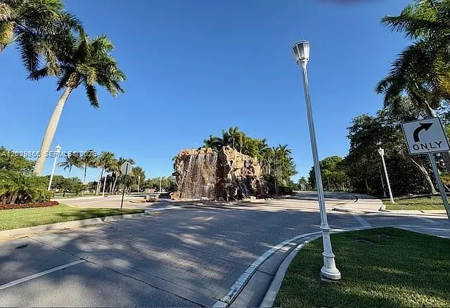 13231 NW 12th St — Photo 34