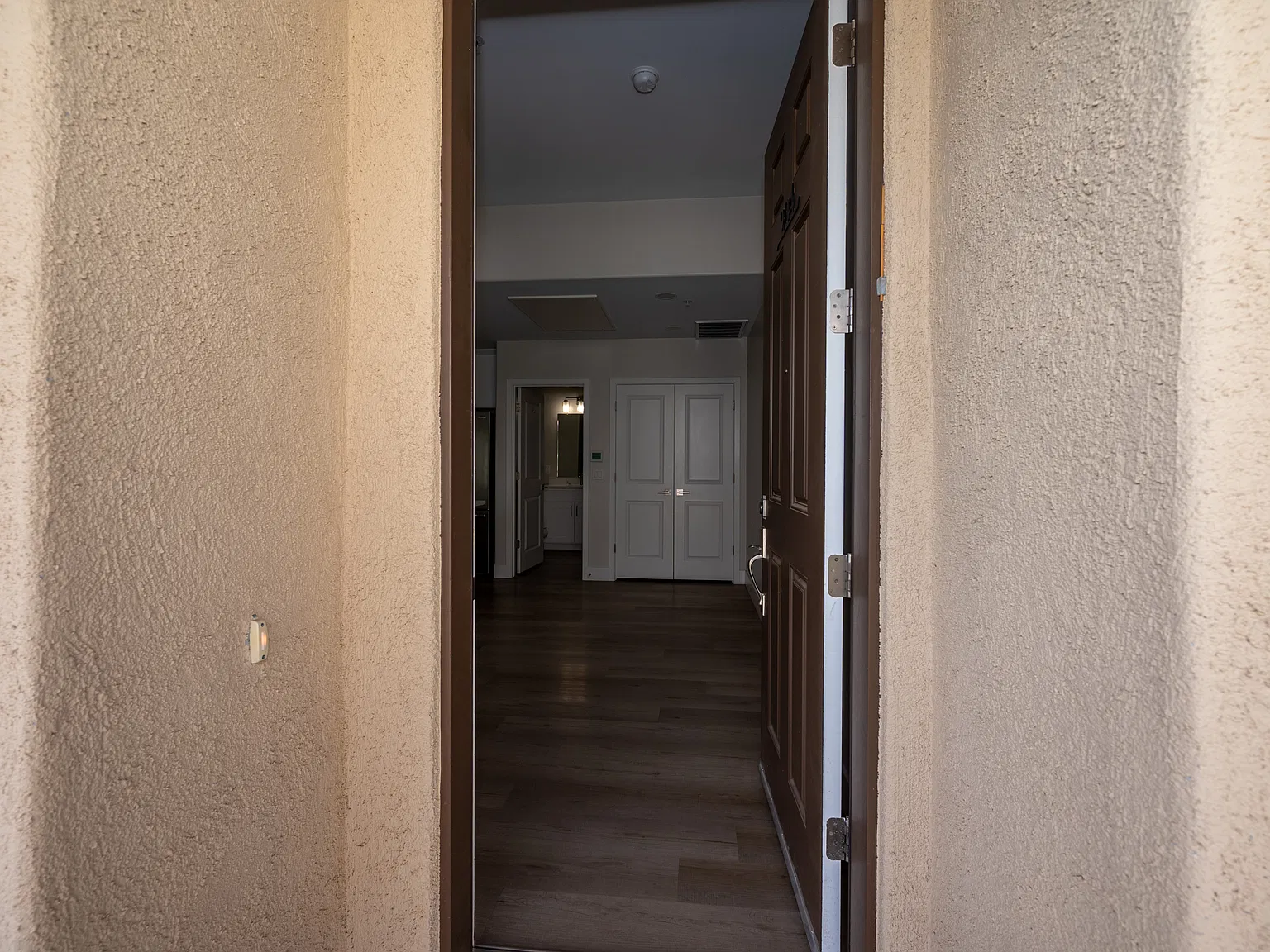 1 bed, 765 sqft, $1,450 — Photo 4