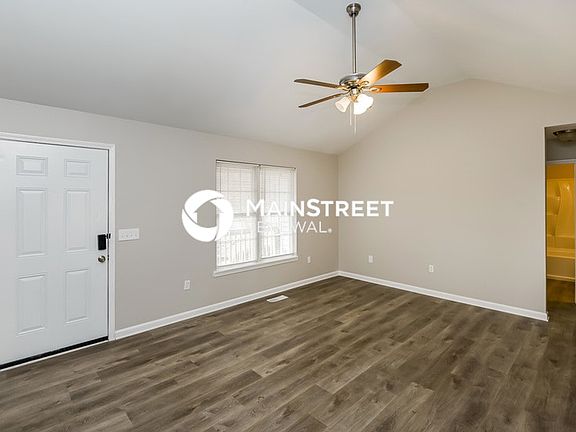 4th image of 1221 Moss Acres Ct