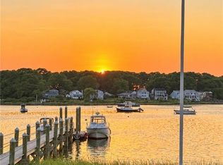20 Edwin St, Barrington, RI 02806