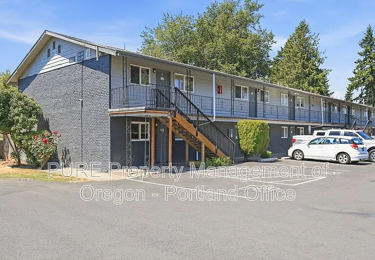 18411 E Burnside St #105 — Photo 19