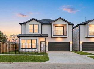 1306 Grove St, Houston, TX 77020