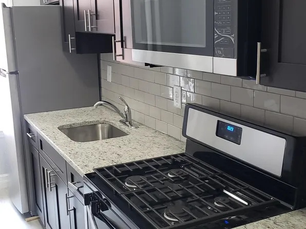 100 W 33rd St, Bayonne, NJ