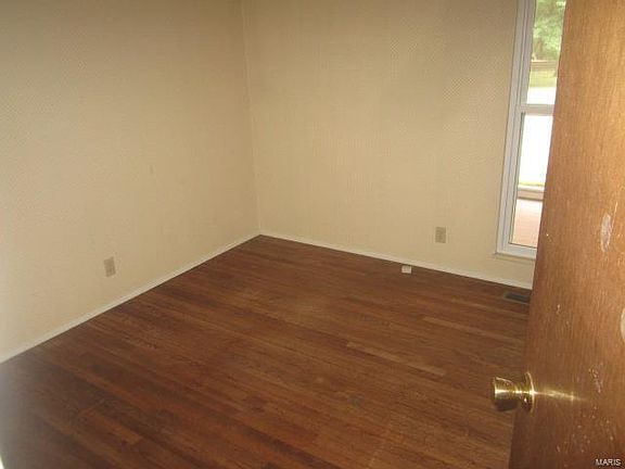 4th image of 1564 Sycamore Glen Ct