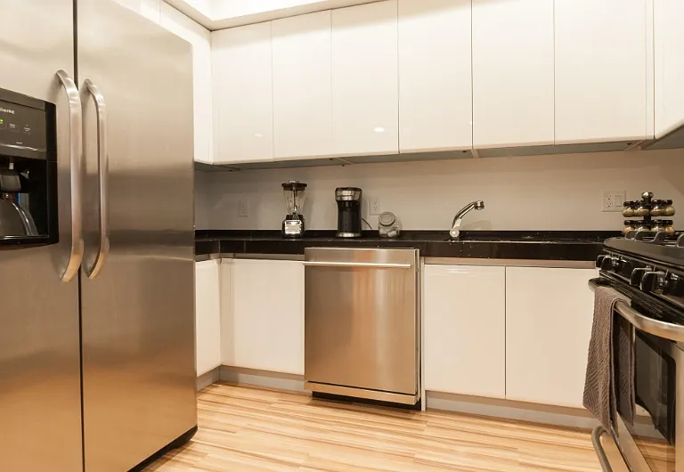 4918 Park Ave #405 — Photo 3