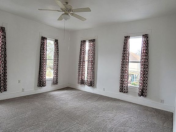 Upstairs Front Bedroom