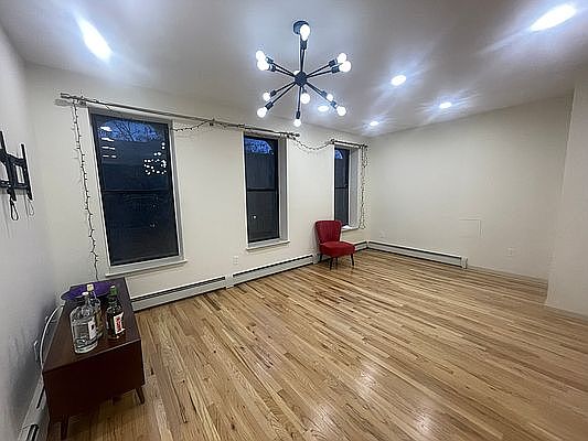 1st image of 1867 Prospect Pl #1