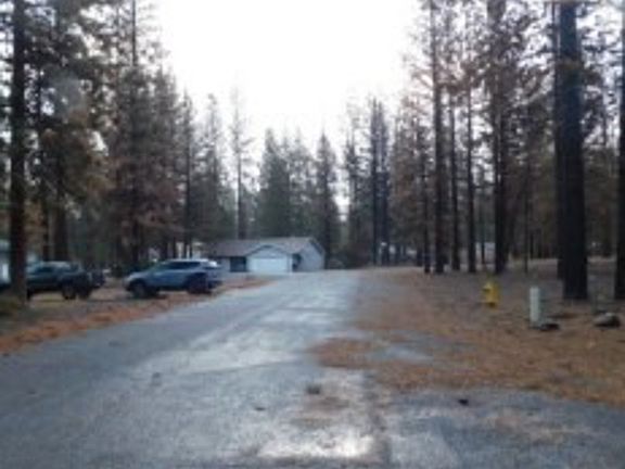 Exterior Neighborhood (street photo)