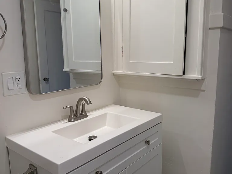 644 Mountain View St — Photo 8