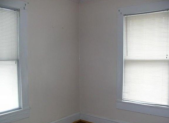 3rd image of 730 Carolina Ave