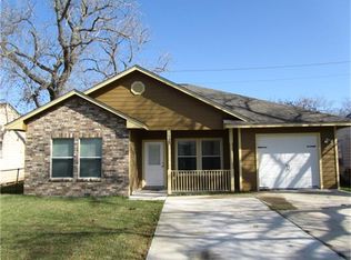 1608 N Avenue R, Freeport, TX 77541