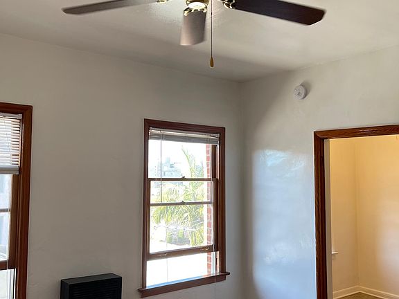 4th image of 611 S Cloverdale Ave APT 404