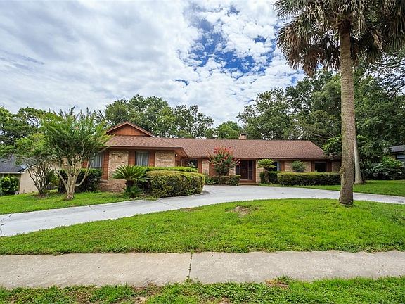 2nd image of 102 Riverbend Blvd