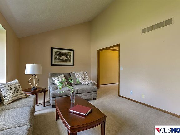 4th image of 3727 Lookingglass Dr