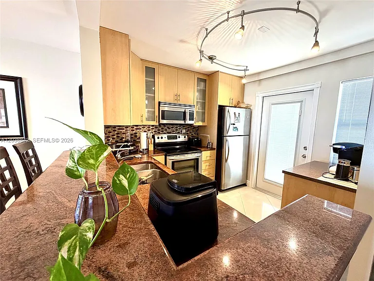 1893 S Ocean Dr #612 — Photo 6