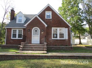 98 Troy Rd, East Hanover, NJ 07936