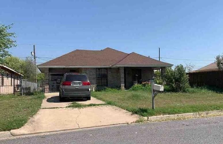 1st image of 3220 Savannah Ave