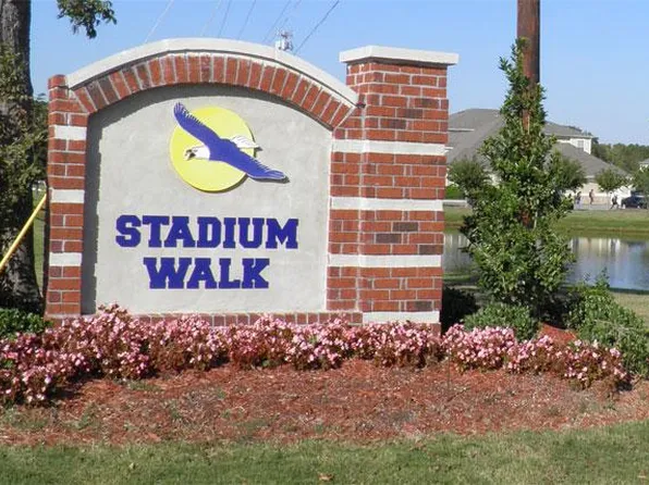 140 Lanier Dr, Statesboro, GA
