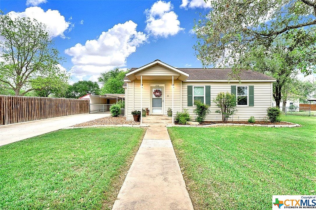 708 E Westmeyer St, Poth, TX 78147 Zillow