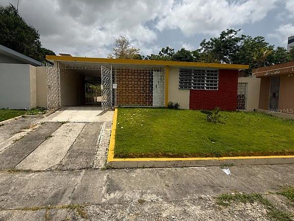 2nd image of 2 Calle