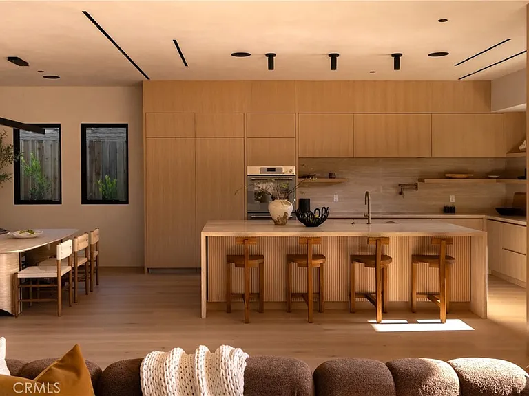4140 Kraft Ave — Photo 15