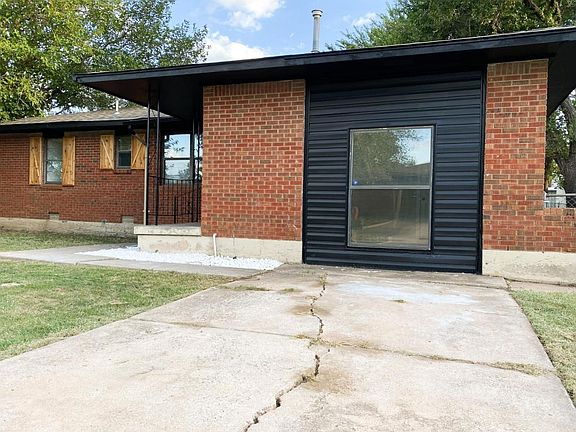 2nd image of 4820 NW Lindy Ave