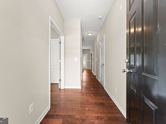 3rd image of 79 Oakmont Dr