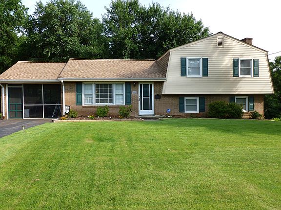 2nd image of 6012 Sunderland Pl