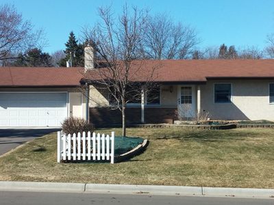 3685 Rolling View Dr, White Bear Lake, MN, 55110