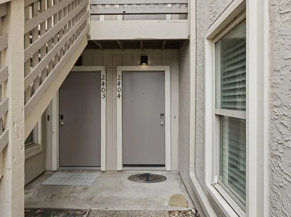 2404 Bayhouse Dr, Rockport, TX 78382