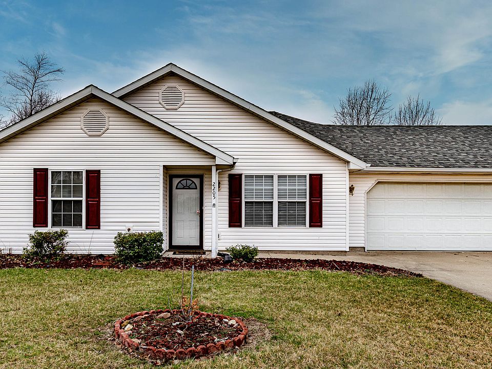 2nd image of 2205 Osage Dr