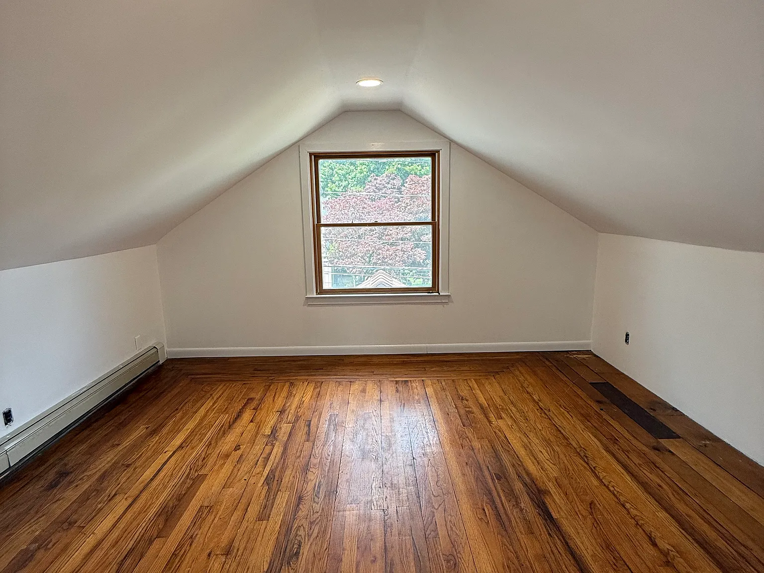 4 bed, 3445 sqft, $3,900 — Photo 4