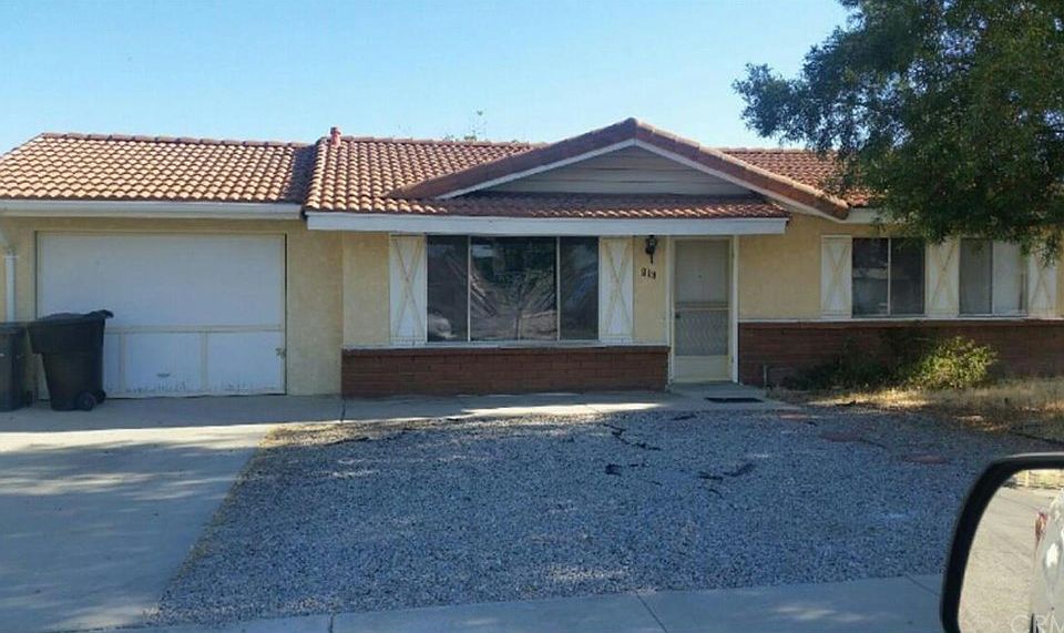 1st image of 818 Topaz Ave