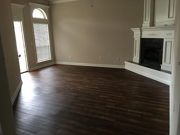 2nd image of 6280 W Milliken Bnd