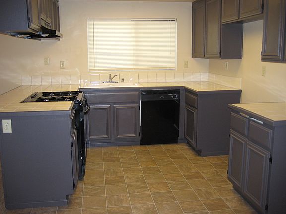 Kitchen)