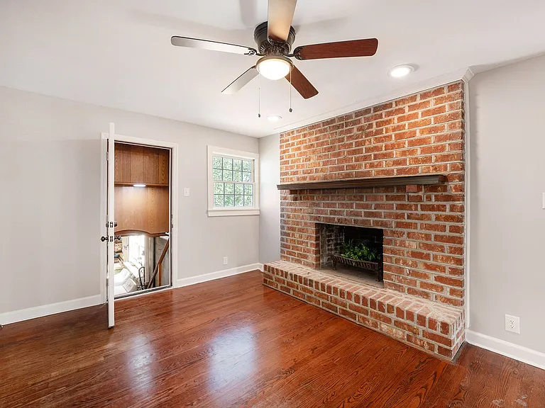 Family room (fireplace not to be used)