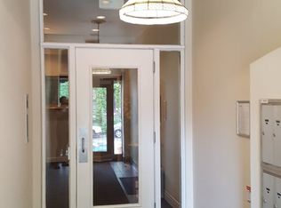 1760 N Wells St APT 2F, Chicago, IL 60614