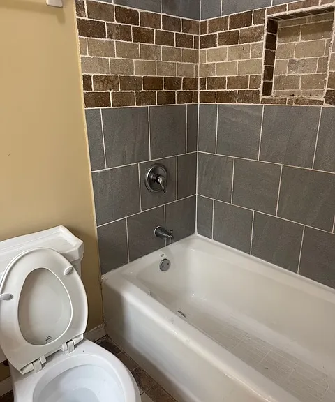 2724 W Lunt Ave #1N — Photo 9