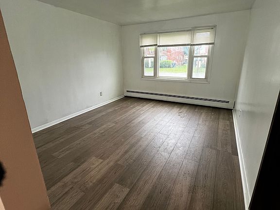 2nd image of 43 Eagan Dr APT 1