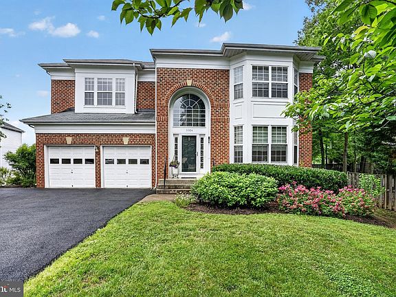 3rd image of 3504 Chambray Way